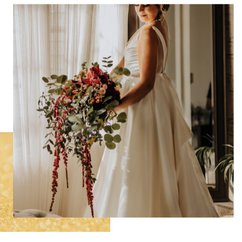 beautiful cascading bridal bouquet 